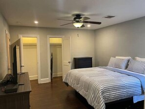 4 bedrooms, desk, iron/ironing board, travel cot
