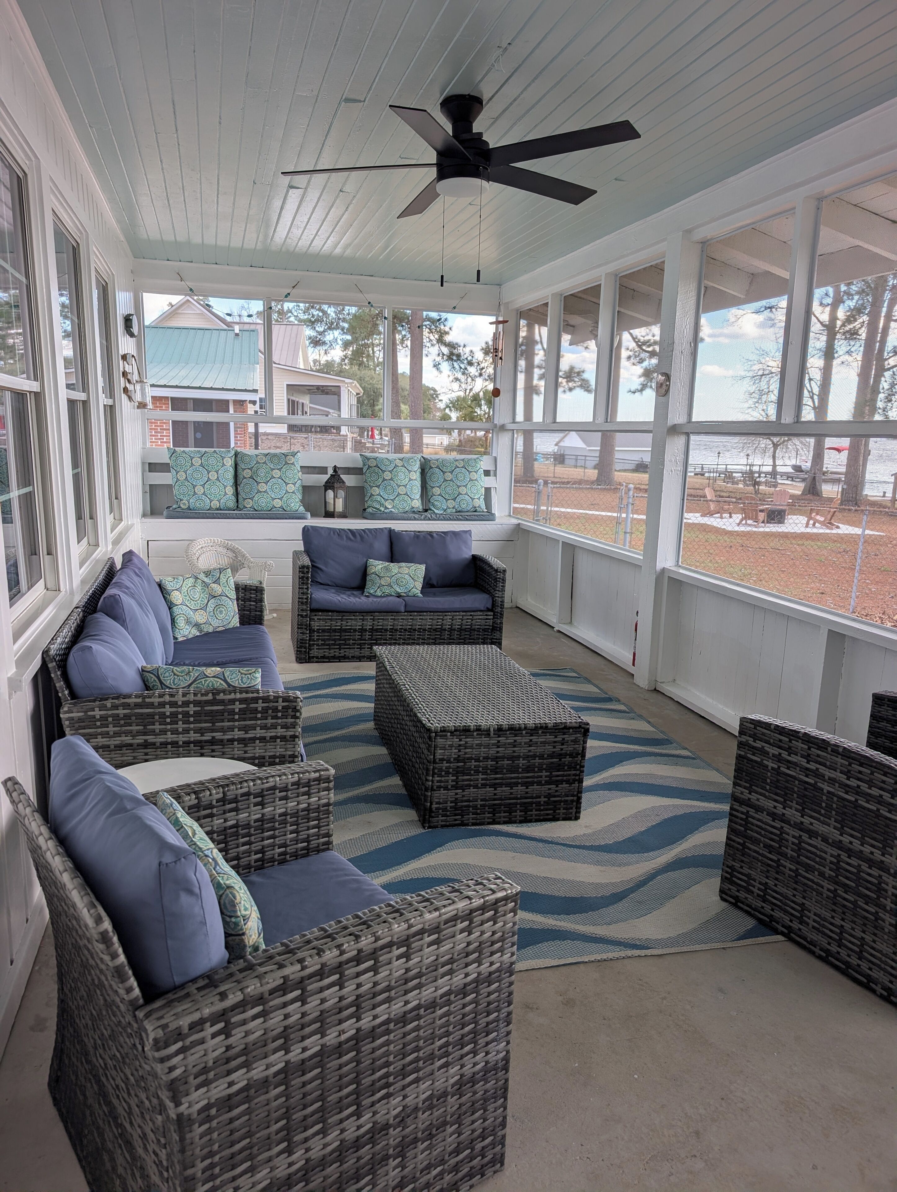 Newly updated screened in porch!