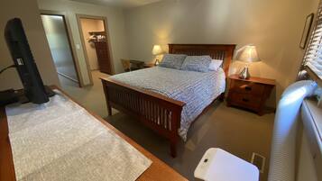 3 camere, una scrivania, ferro/asse da stiro, Wi-Fi gratuito