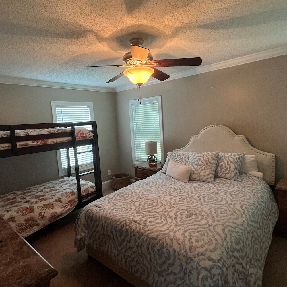 The perfect lake retreat! Newberry County Vrbo