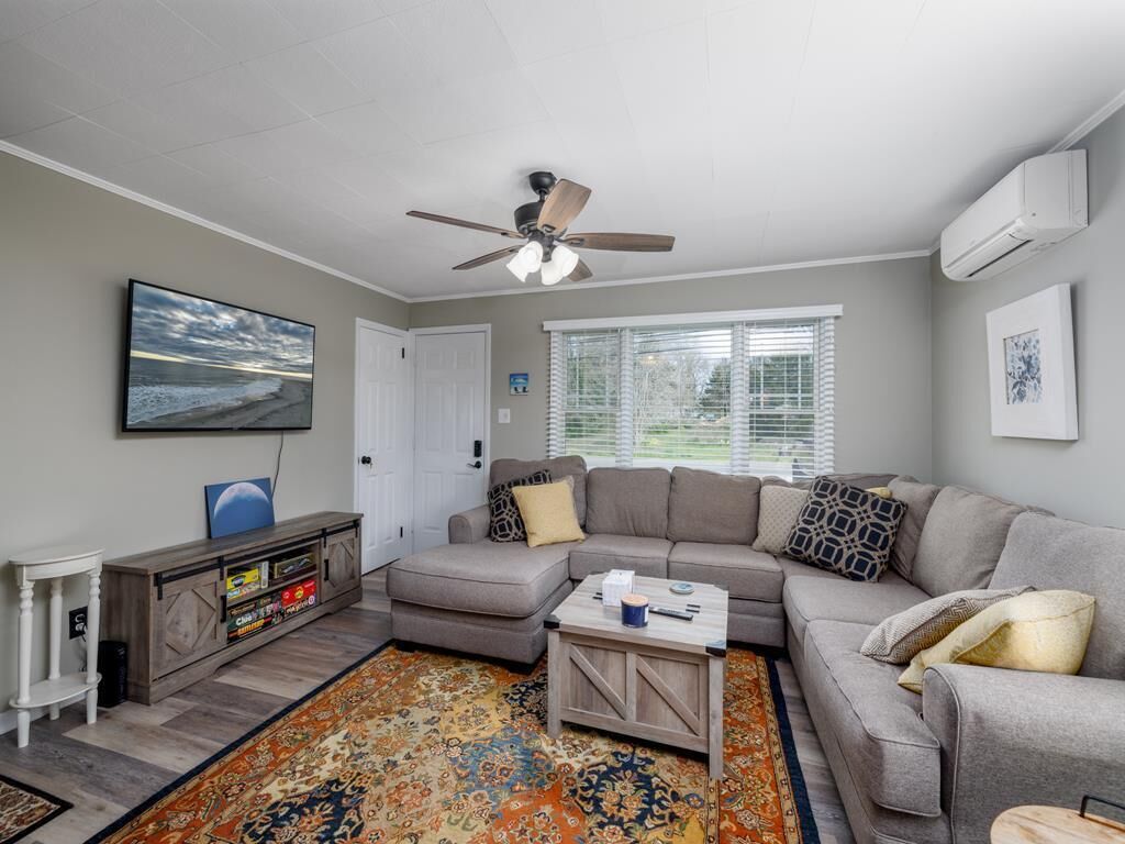 The Fab 165 on Stimpson Lane