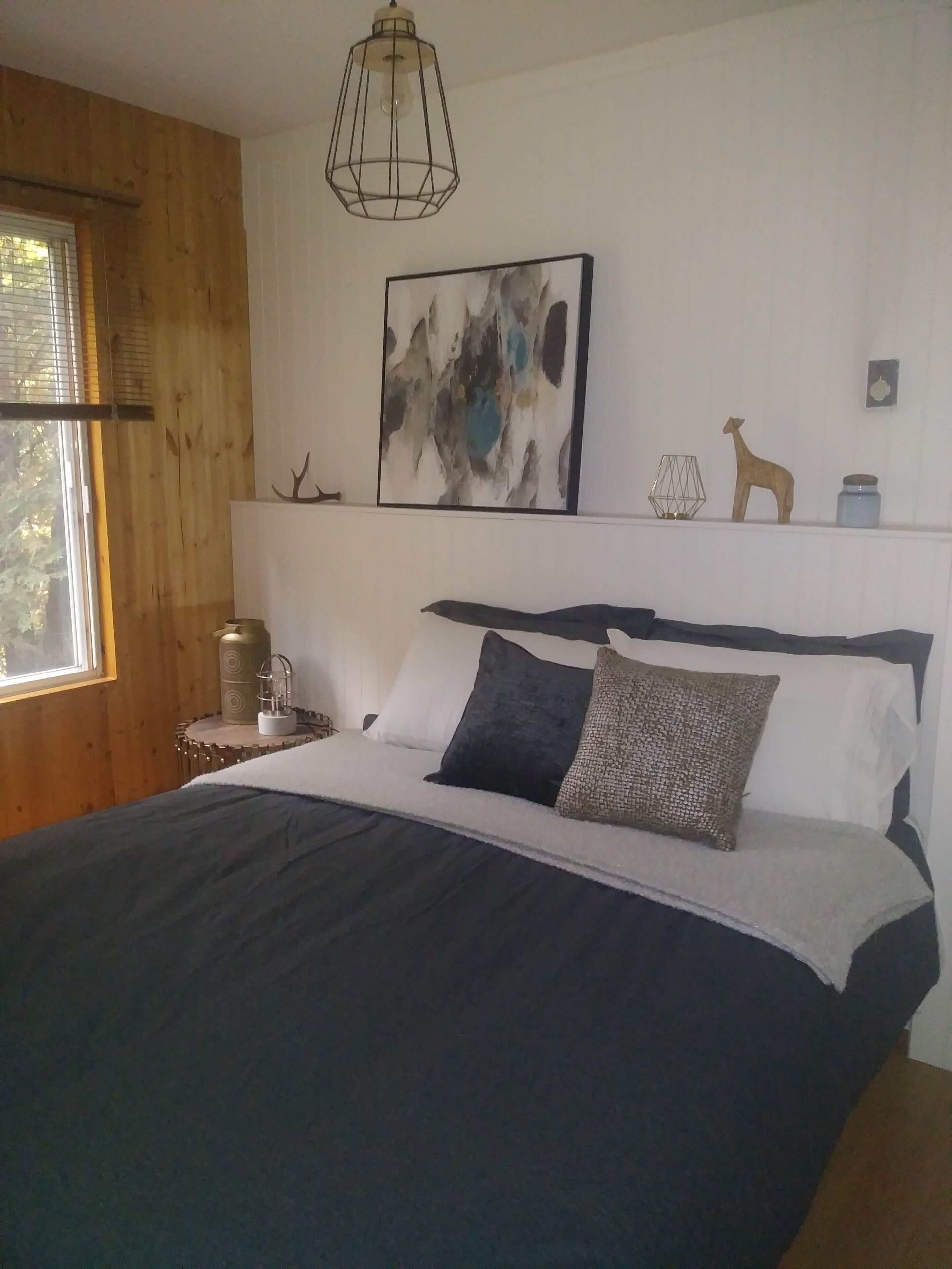 Cosy Chalet au Bord de L'eau Avec Plage Accès Directement du Terrain