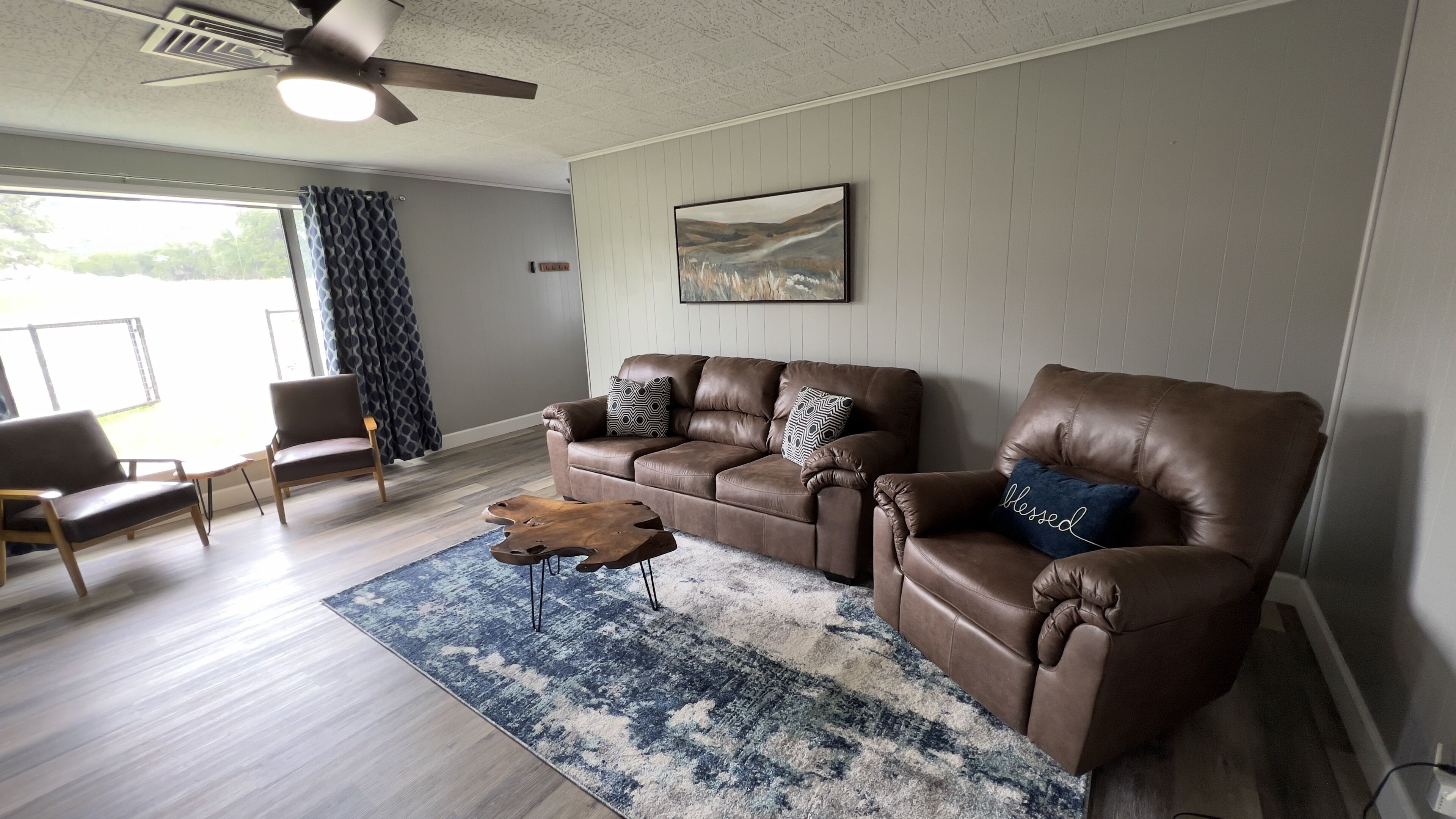 Brand New!!!  Private 10 Acre River House on the Crystal Clear Nueces River!