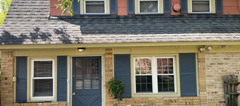 WCM Getaway..in a GREAT Location. Walking distance to everything.