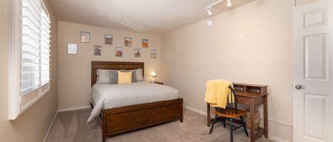 2 habitaciones, wifi gratis y ropa de cama