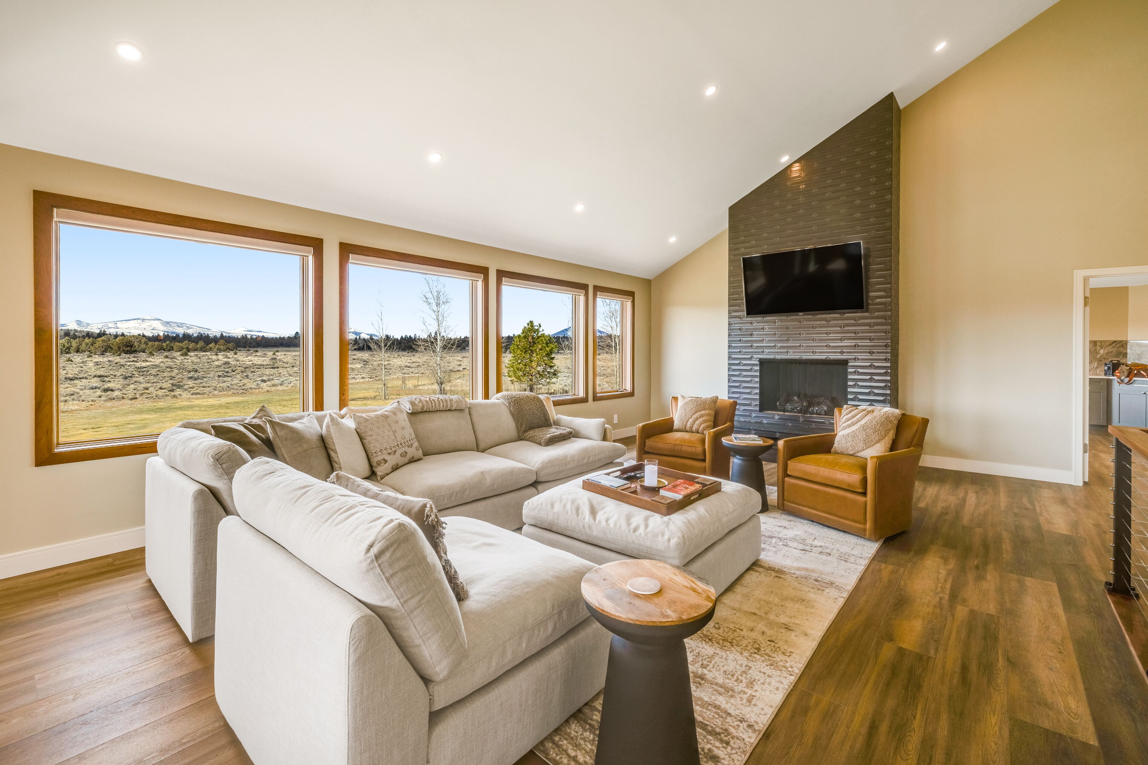 Completely renovated home with amazing mountain view & 2 fireplaces