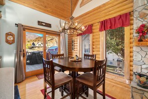 Dining - Cozy Log Cabin/Mountain Views & Rushing Creek/Pet-Friendly (Maggie Valley)