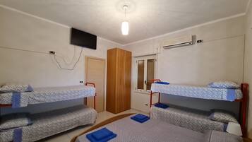 3 Schlafzimmer, Bügeleisen/Bügelbrett, kostenloses WLAN, Bettwäsche