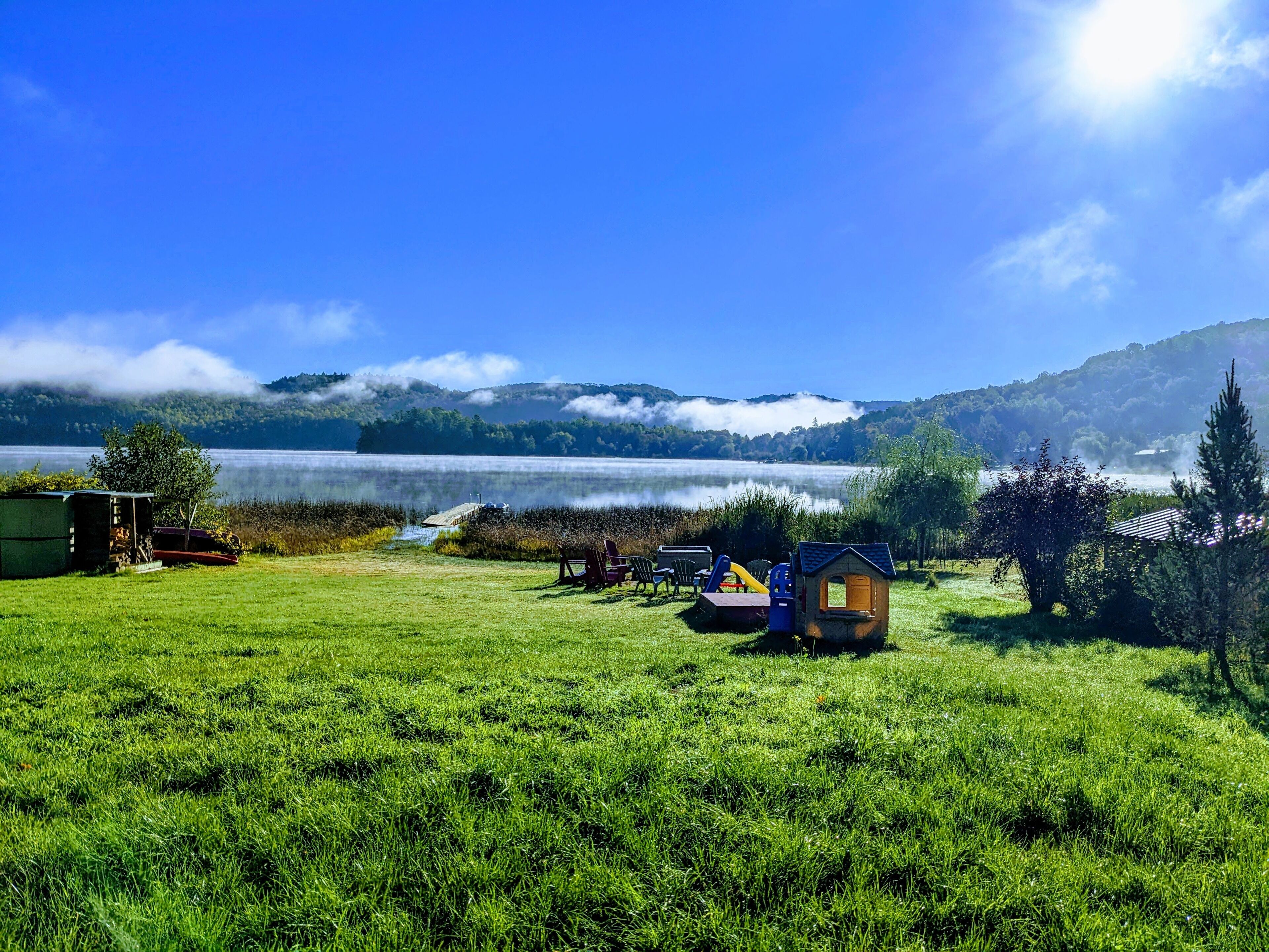 Large Modern Cottage, by the Lac, Well Equipped, High Speed Internet