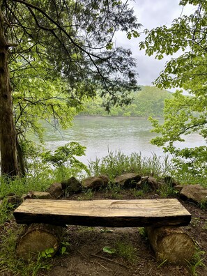 Property grounds - One Bedroom Serenity on the 17th | Amenities Golf (Branson)