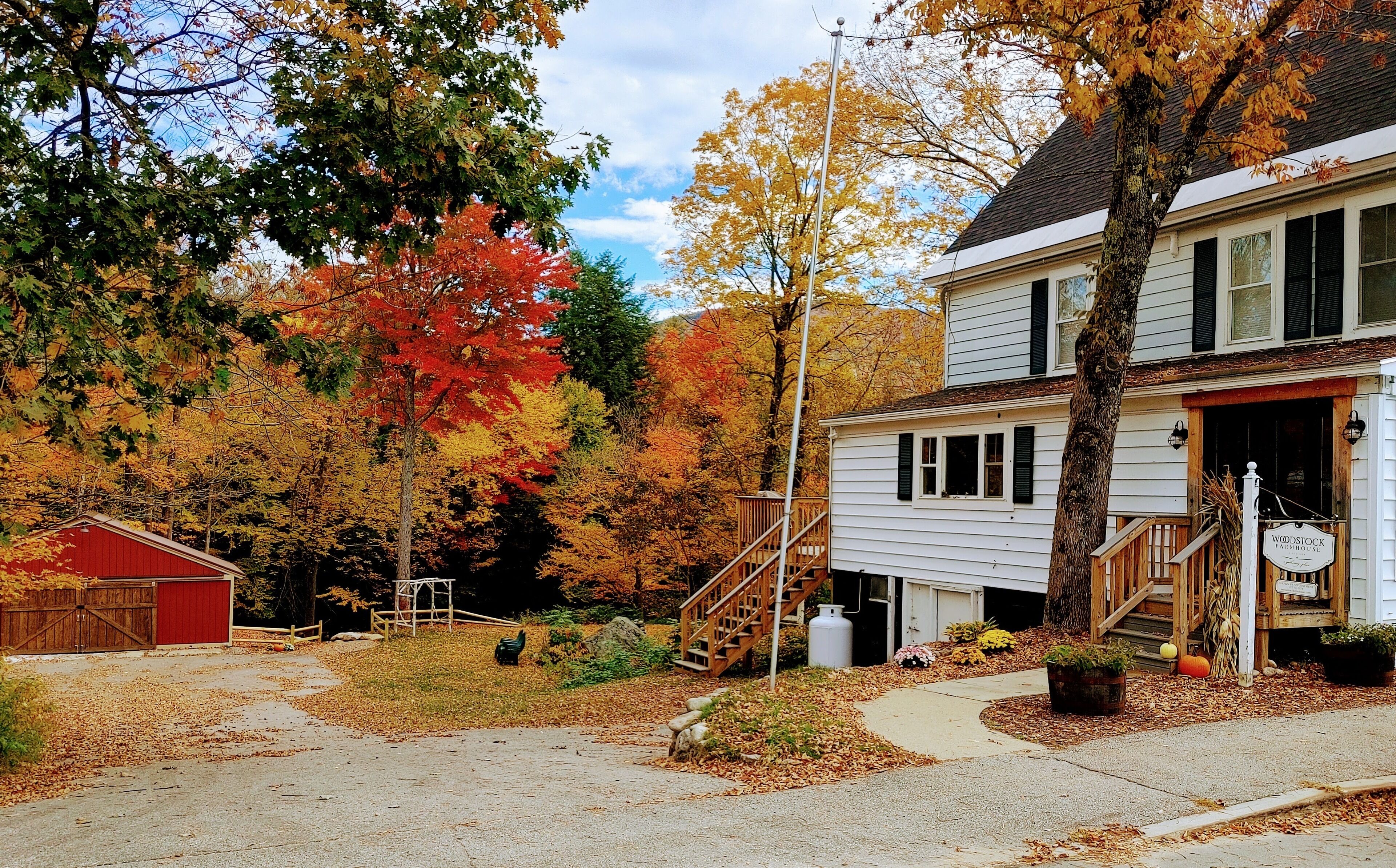 Woodstock Farmhouse, A Gathering Place on the Pemi