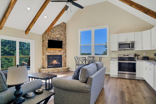 Brand new luxury home with a magnificent view , and luxurious hot-tub