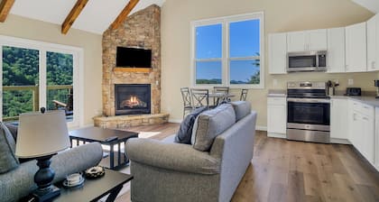 Brand new luxury home with a magnificent view , and luxurious hot-tub