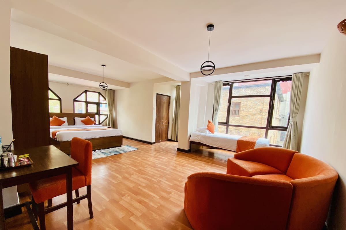 Habitación familiar, varias camas | Sábanas de algodón egipcio, ropa de cama de alta calidad y edredón