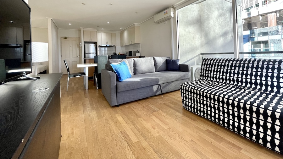 Readyset Apartments at Dockside
