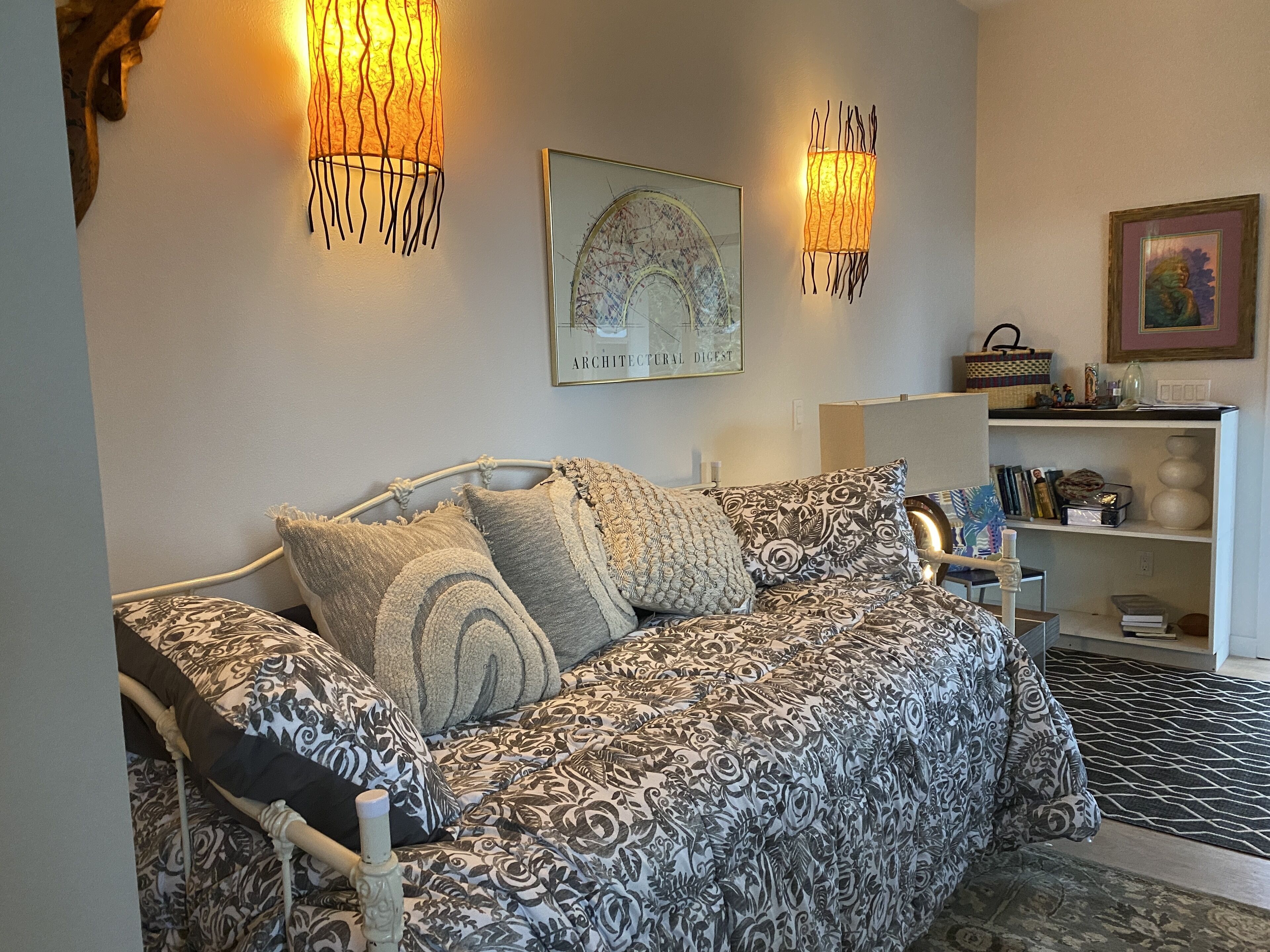 Langley Guest Suite Getaway with Deck overlooking Holmes Harbor