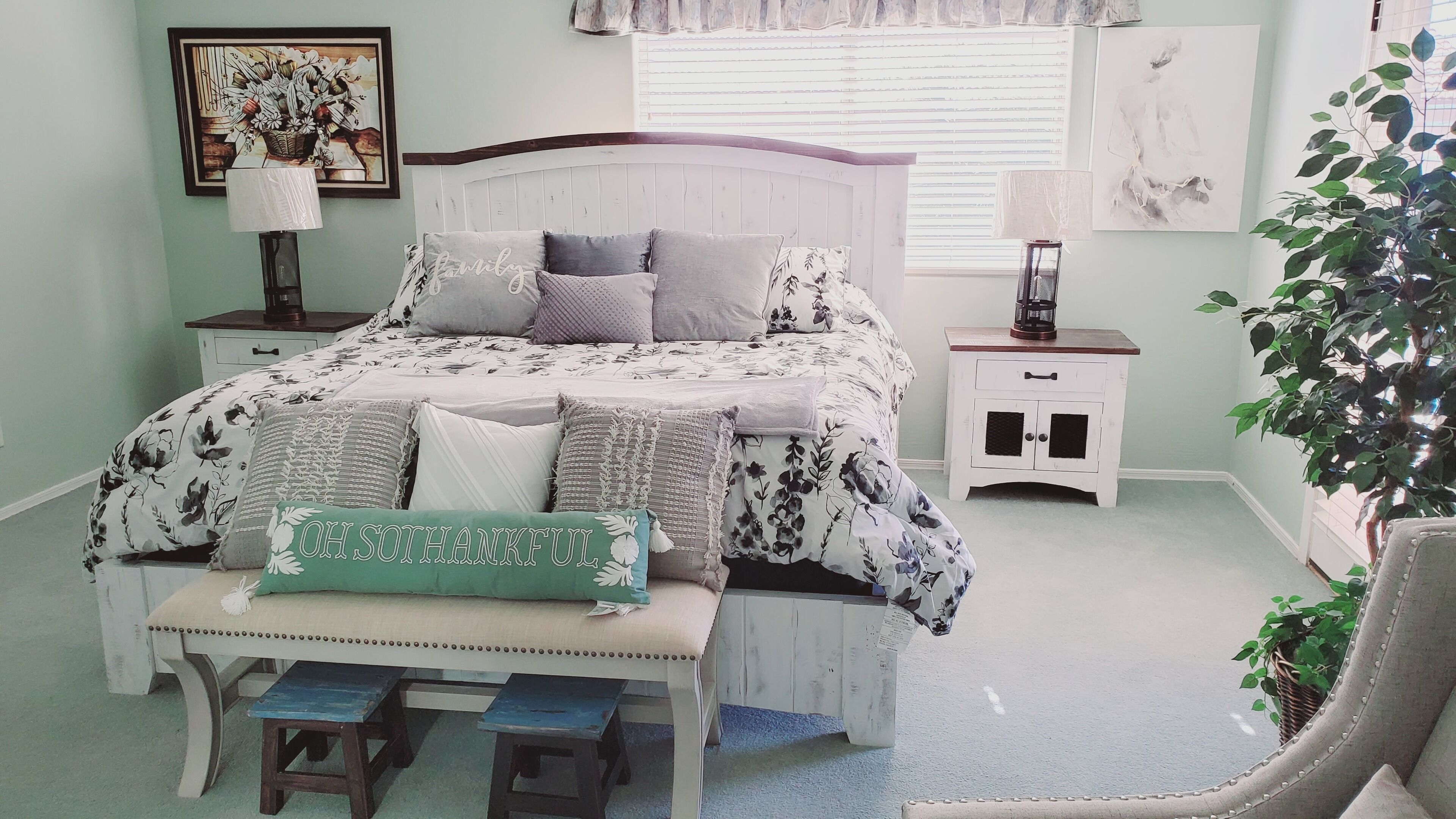 This amazing home boasts a wonderful open floor plan, a formal dining area.