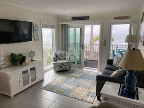 Smart TV - CLEAN! On the Beach! Best Views! FREE Beach Gear! (Myrtle Beach)