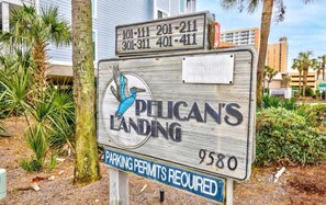 Property grounds - CLEAN! On the Beach! Best Views! FREE Beach Gear! (Myrtle Beach)