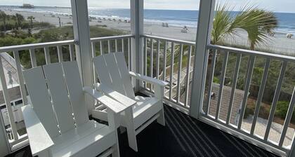 CLEAN! On the Beach! Best Views! FREE Beach Gear!