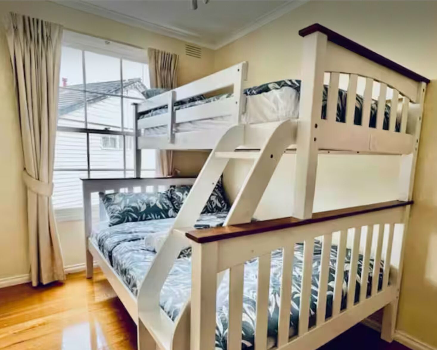 5 soverom, wi-fi og sengetøy