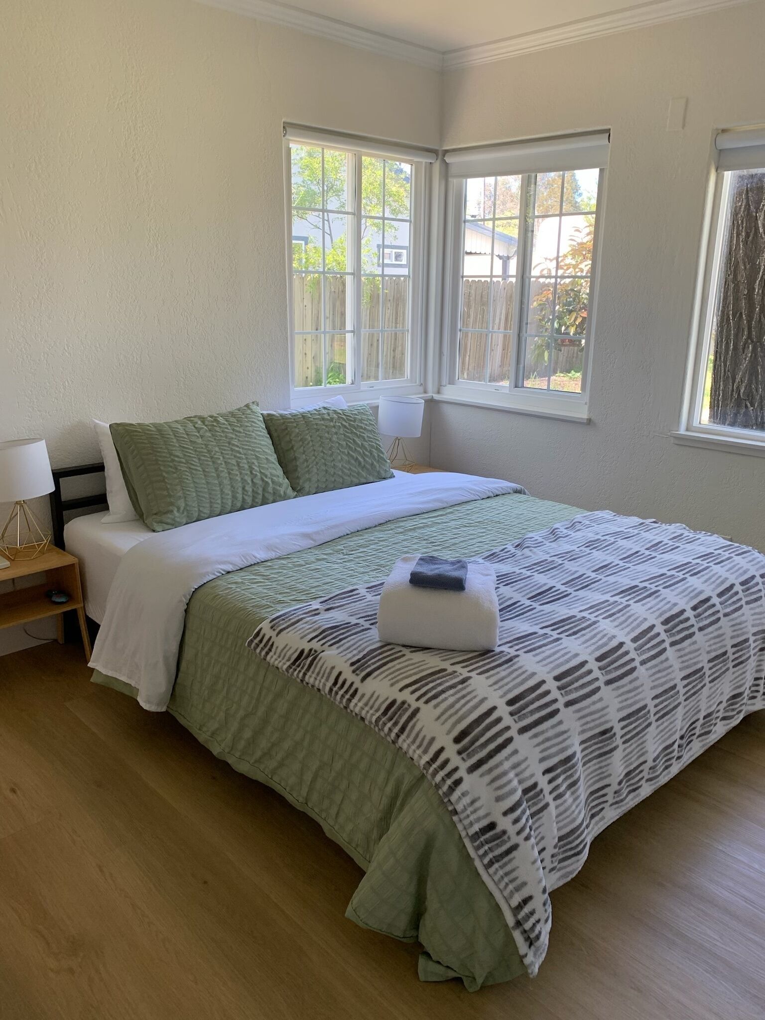 Bright and cozy home 5min from DT Walnut Creek