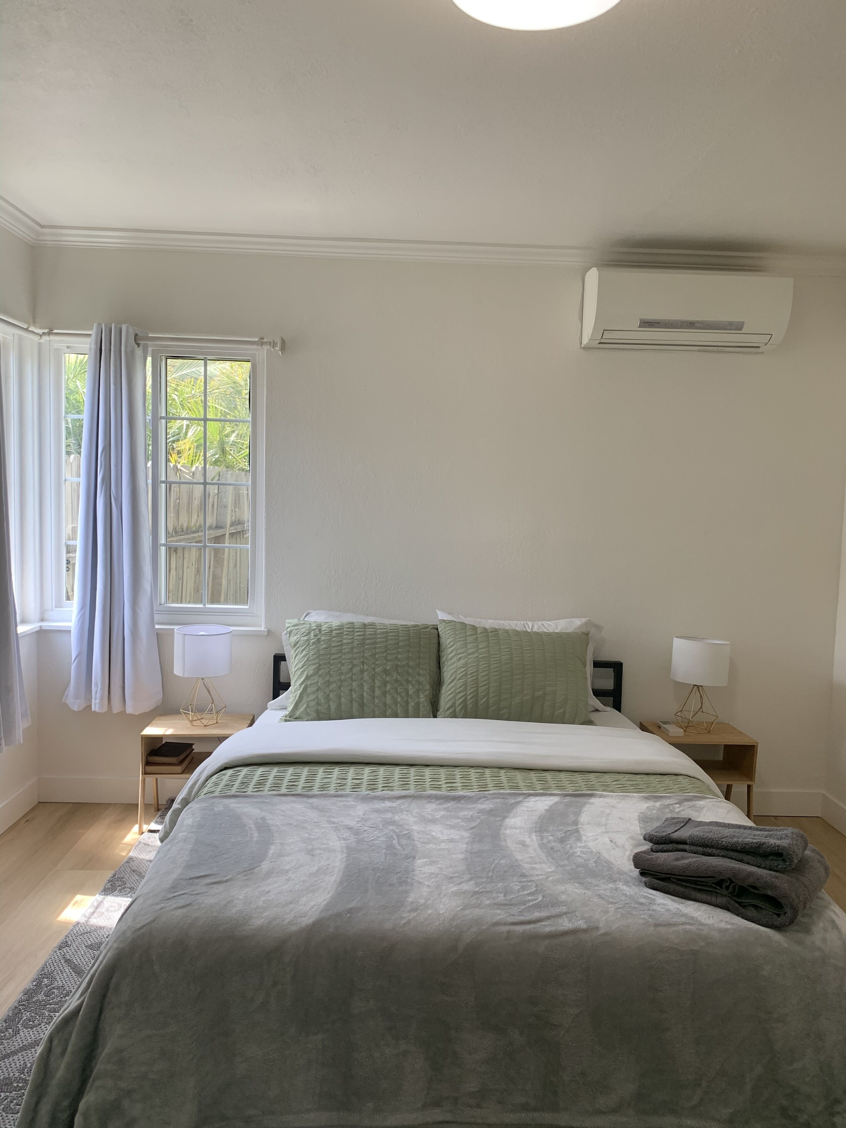 Bright and cozy home 5min from DT Walnut Creek