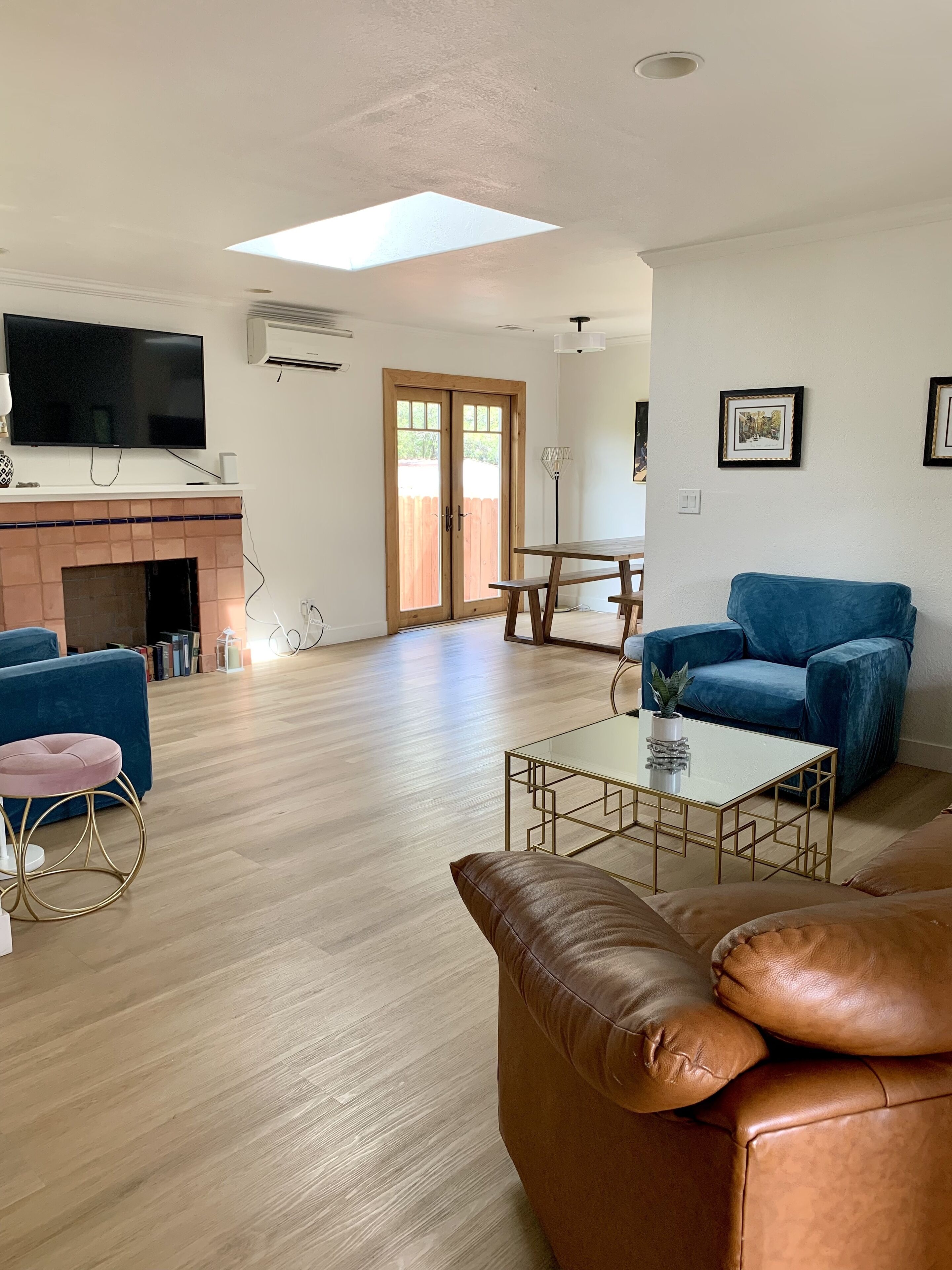 Bright and cozy home 5min from DT Walnut Creek