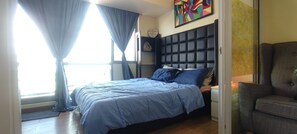 1 bedroom, desk, WiFi, bed sheets