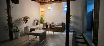 CASA DEL CONDE. HERMOSA Y DIVERTIDA CASA, CERCA A LA PLAYA Y AL CENTRO HISTÓRICO