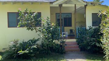 Standard Single Room | Terrace/patio