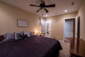 3 Schlafzimmer, Bügeleisen/Bügelbrett, Bettwäsche