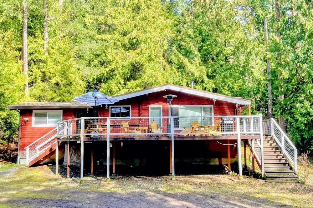 Pan Abode Cabin in the Woods on an Island