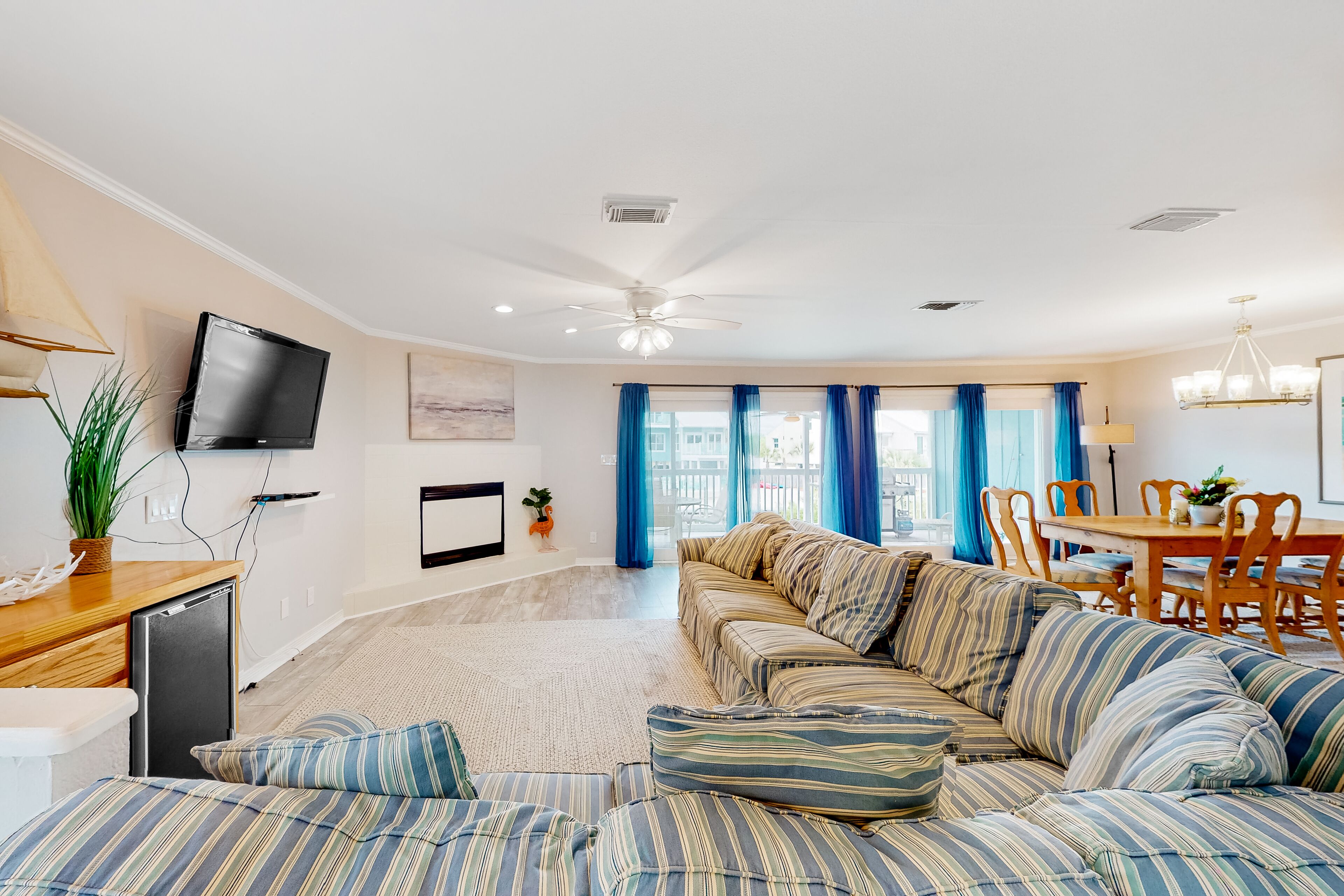 Waterfront home with tennis/boat dock access, deck, grill, & W/D