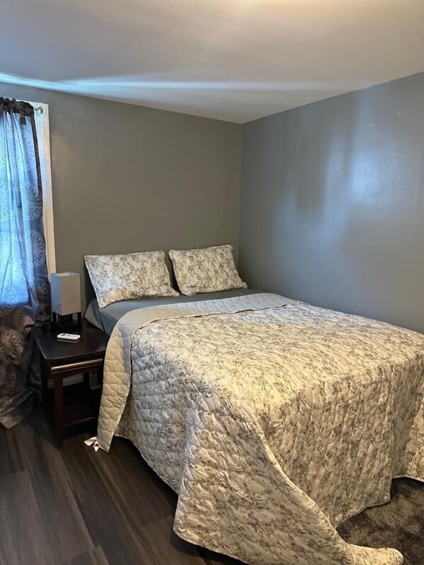 1 bedroom, iron/ironing board, WiFi, bed sheets