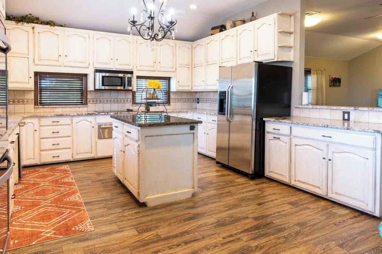 The Cowboy’s Retreat -15 min to Stillwater, 20 min Boone Pickens, & GIA