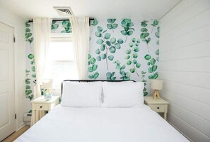 4 bedrooms, iron/ironing board