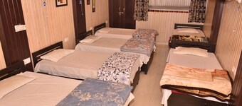 Goroomgo Comfort Hostel Charbagh Lucknow