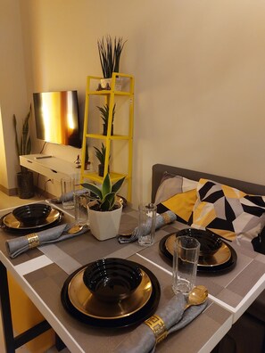 Dining - A cozy 1 bedroom condo (Pasay City)