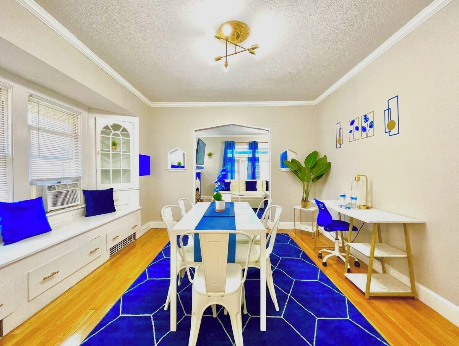 🔷Sapphire Haven Duplex🔷 Central • Stunning • Stylish • Cozy •Charming & Safe 4BR