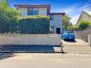 Exterior - 5MOOR · Studio Apartment in the heart of Fitzroy (Fitzroy)