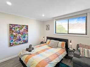 1 Schlafzimmer, Schreibtisch, Bügeleisen/Bügelbrett, kostenloses WLAN