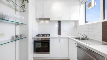 Microwave, oven, stovetop, dishwasher