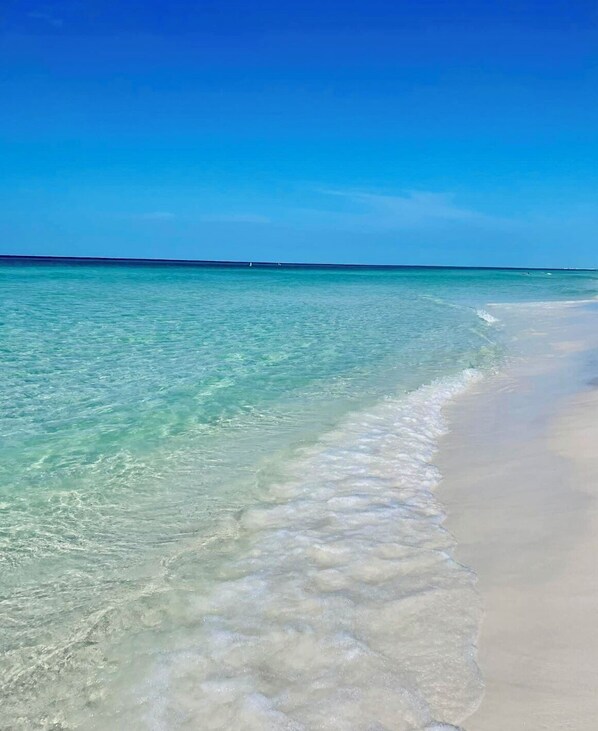 Camastros y toallas de playa 