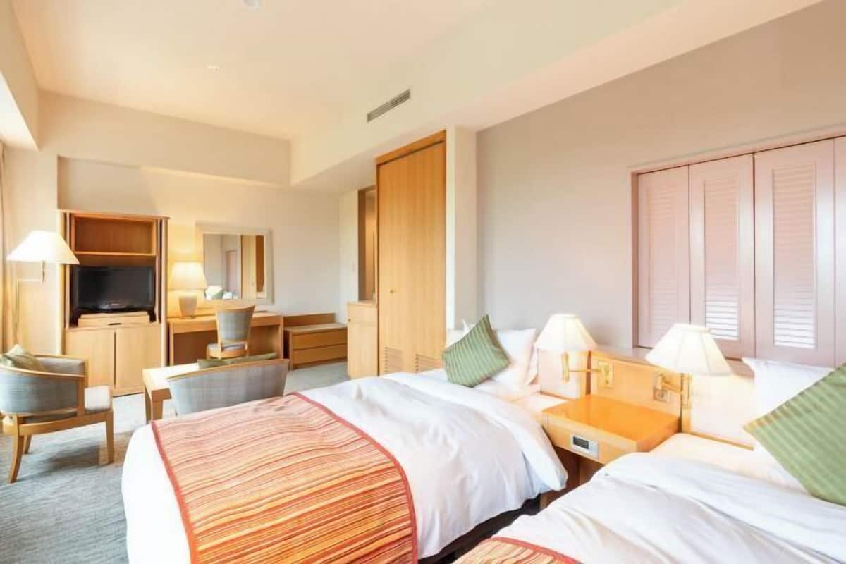 Caja de seguridad en la habitación, cortinas blackout y wifi gratis