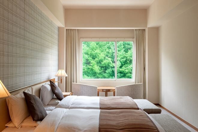 In-room safe, blackout drapes, free WiFi