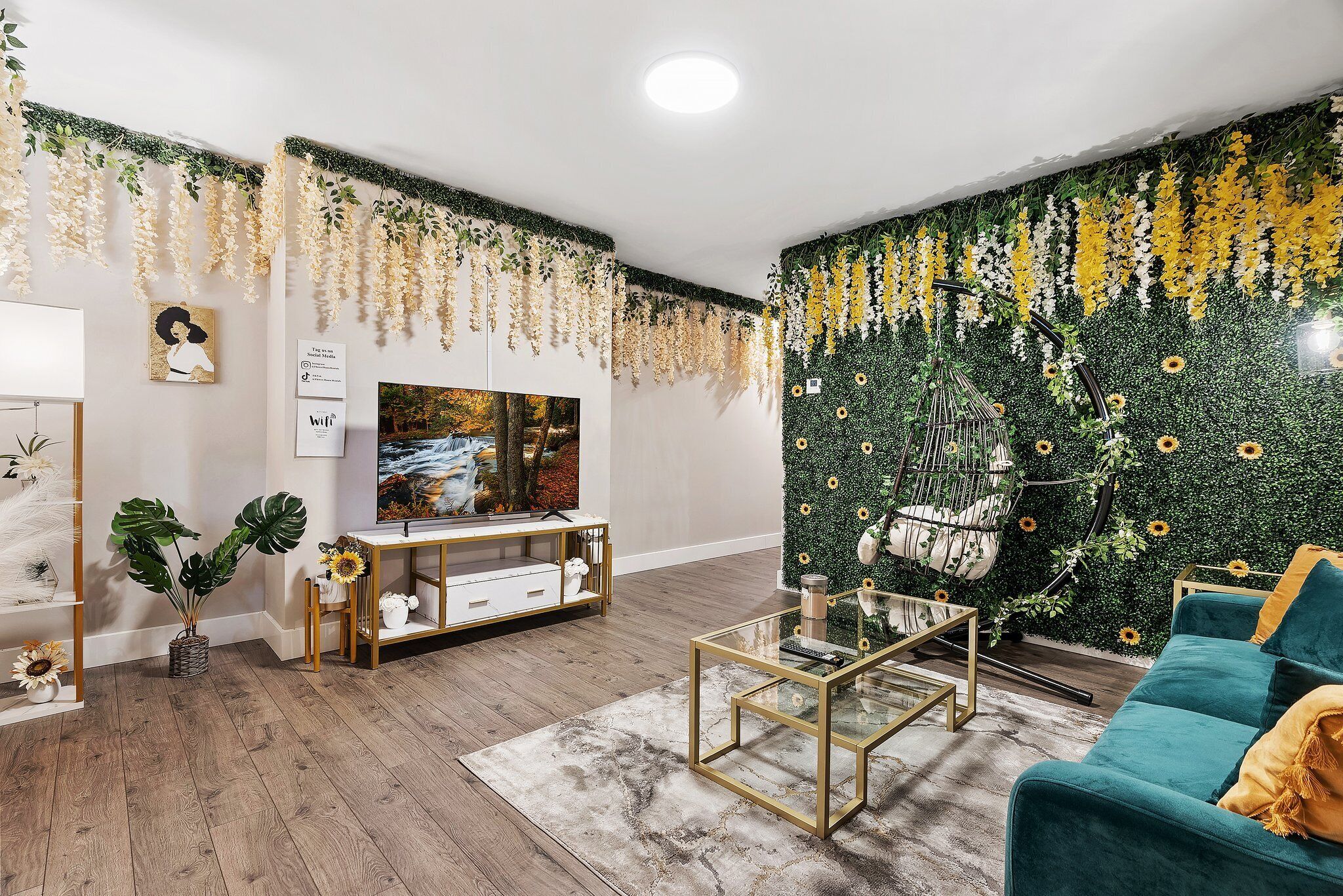 FlowerHouse- Instaworthy 2br2ba