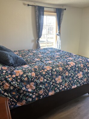2 habitaciones, wifi gratis y ropa de cama 