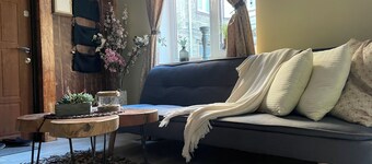 Exquisite 1Br/Ba Apt w/Free Parking in City Center