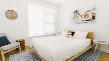 2 bedrooms, desk, iron/ironing board, travel crib